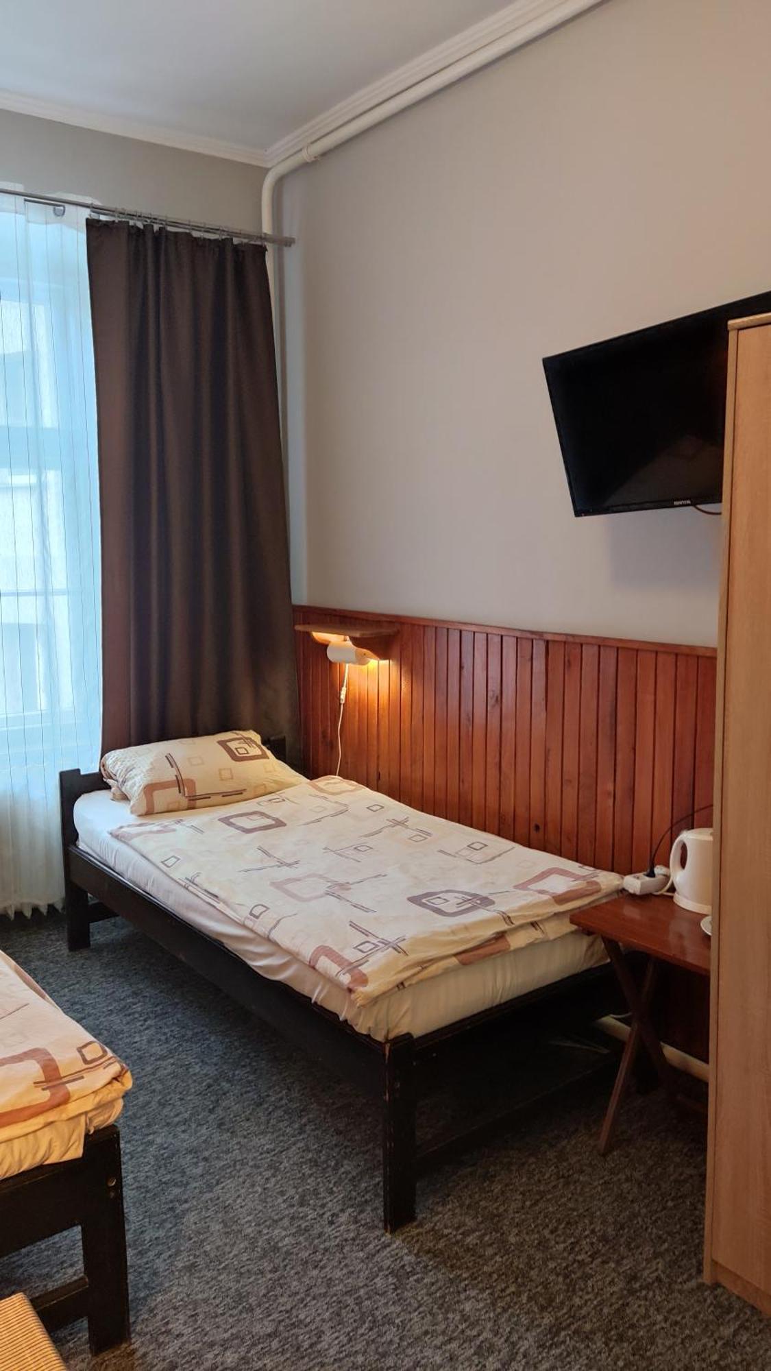 Hotel Polonia Namyslow Ngoại thất bức ảnh
