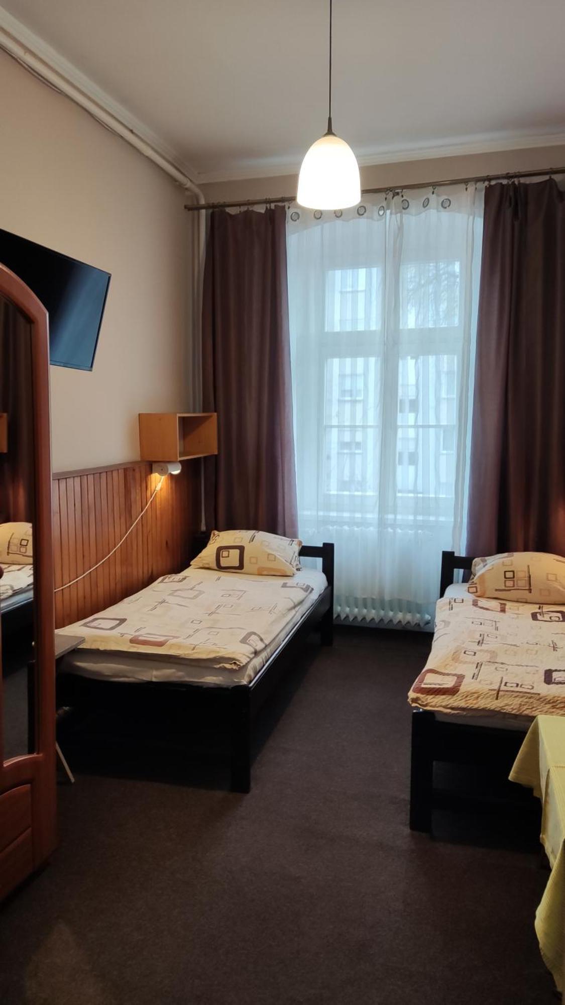 Hotel Polonia Namyslow Ngoại thất bức ảnh