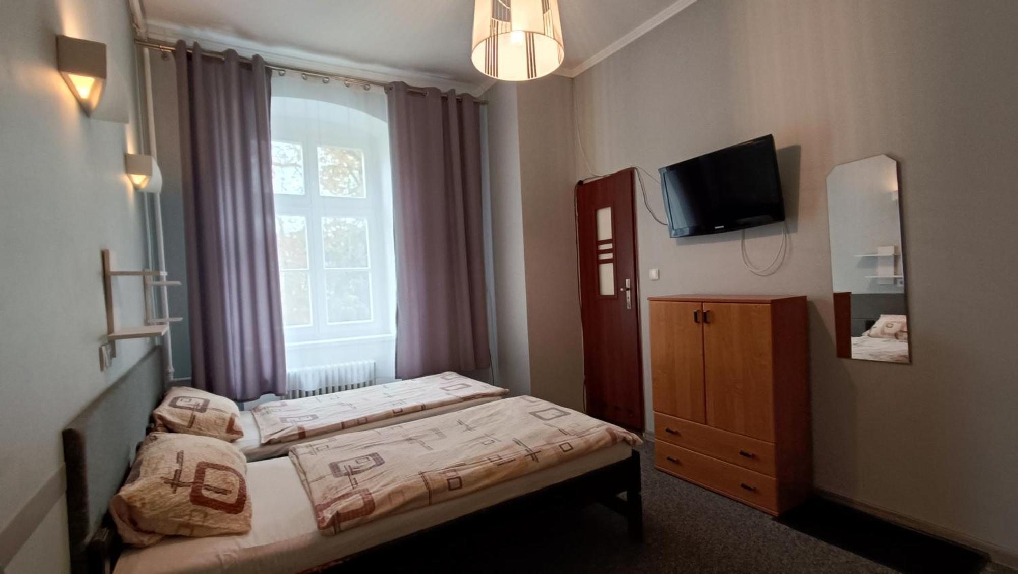 Hotel Polonia Namyslow Ngoại thất bức ảnh