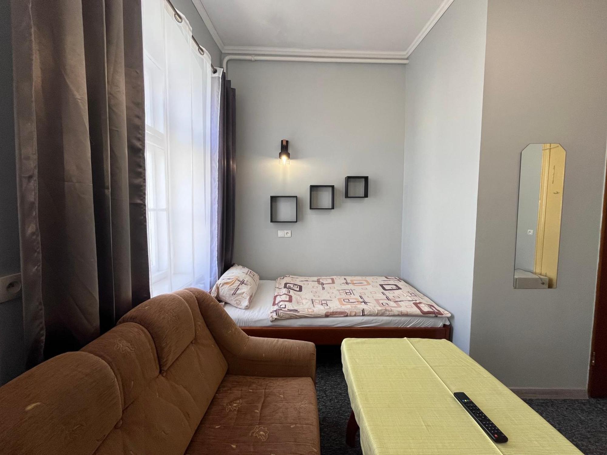 Hotel Polonia Namyslow Ngoại thất bức ảnh