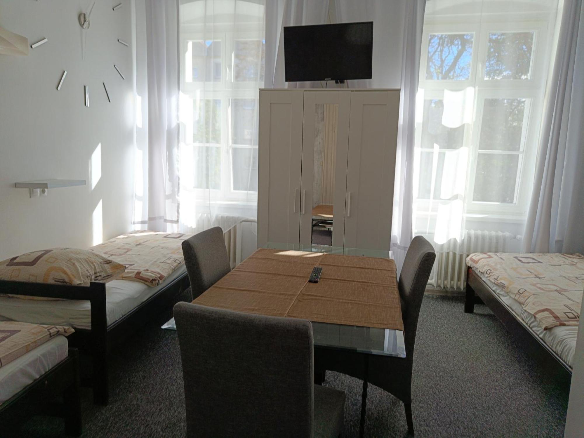 Hotel Polonia Namyslow Ngoại thất bức ảnh