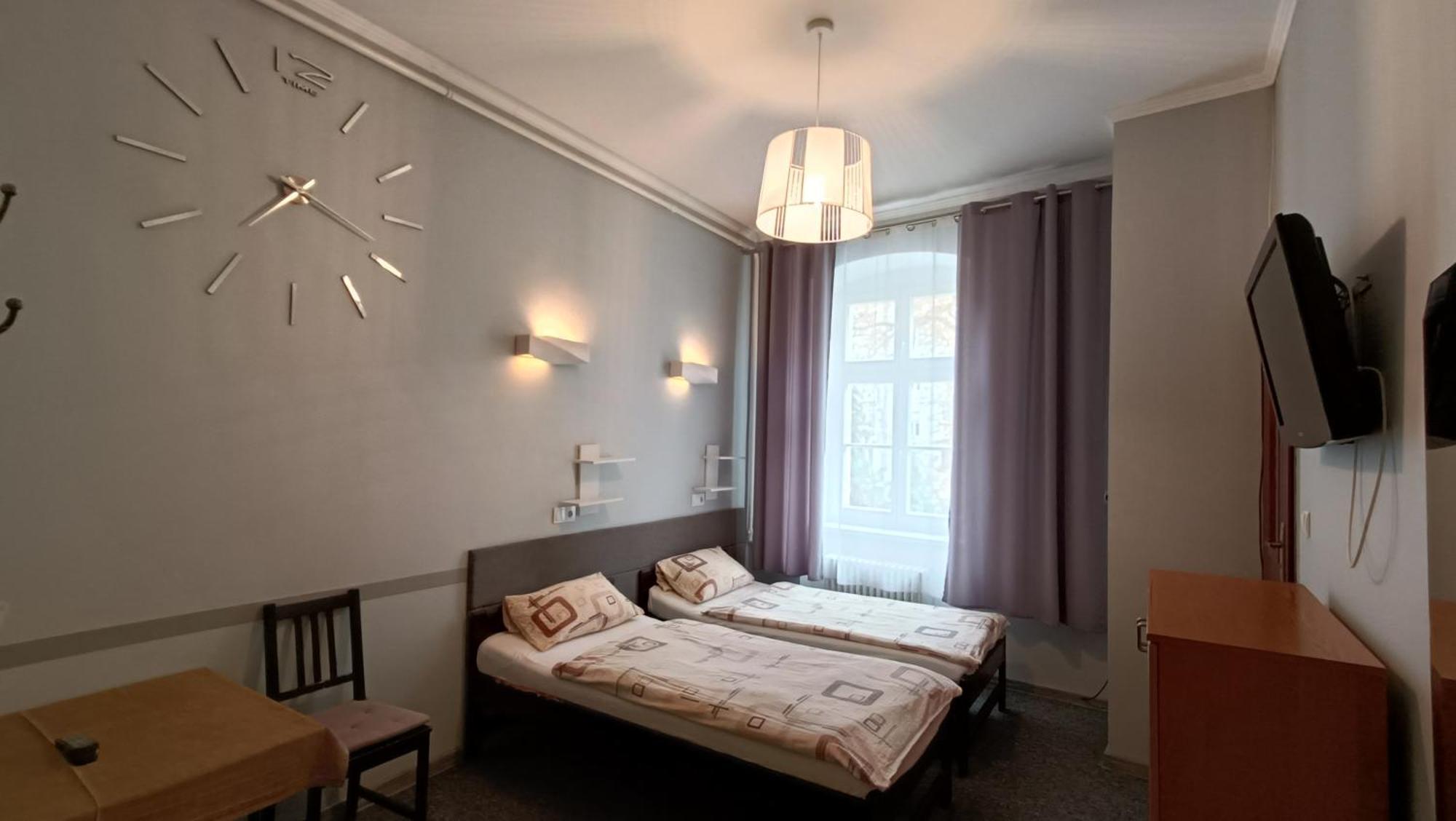 Hotel Polonia Namyslow Ngoại thất bức ảnh