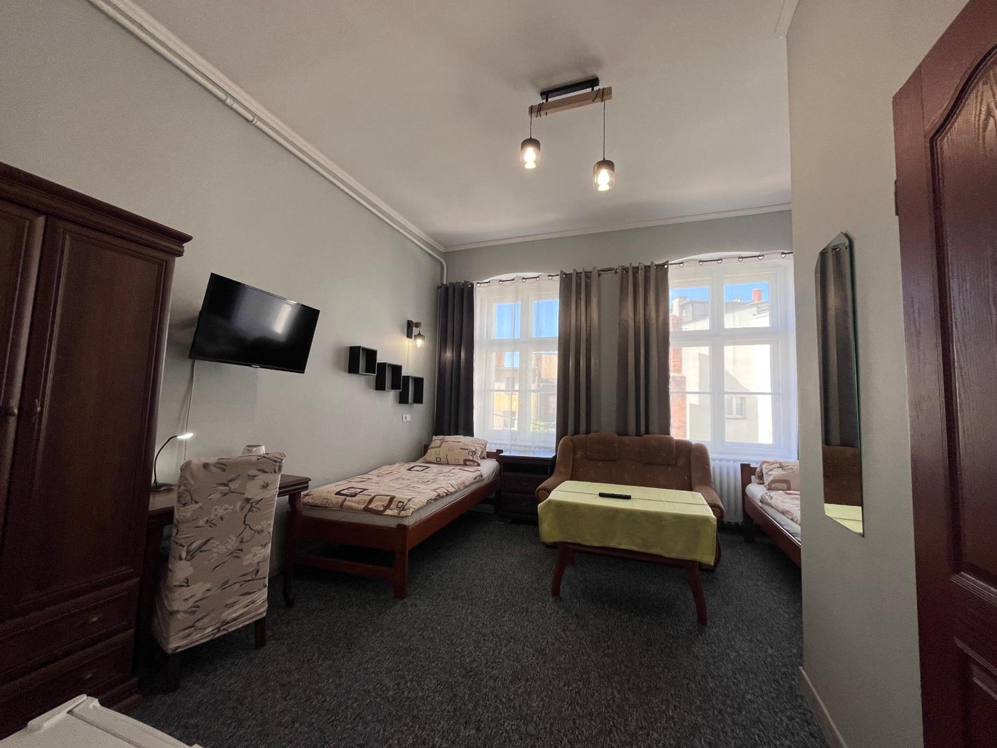 Hotel Polonia Namyslow Ngoại thất bức ảnh