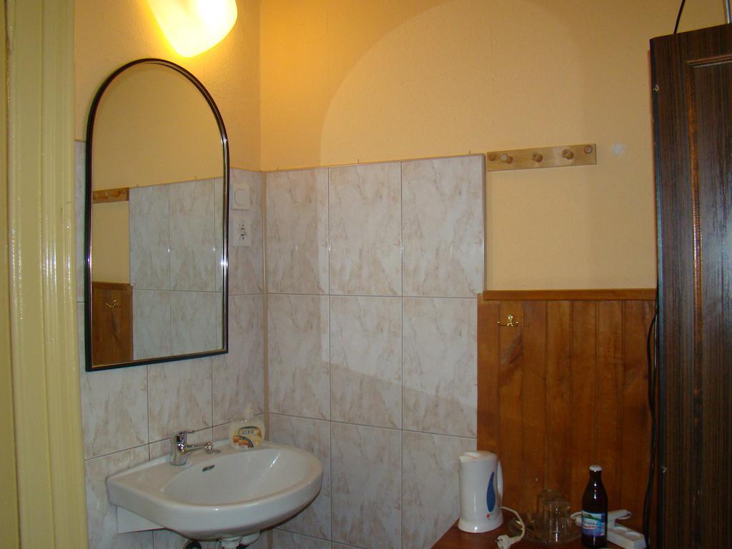 Hotel Polonia Namyslow Phòng bức ảnh