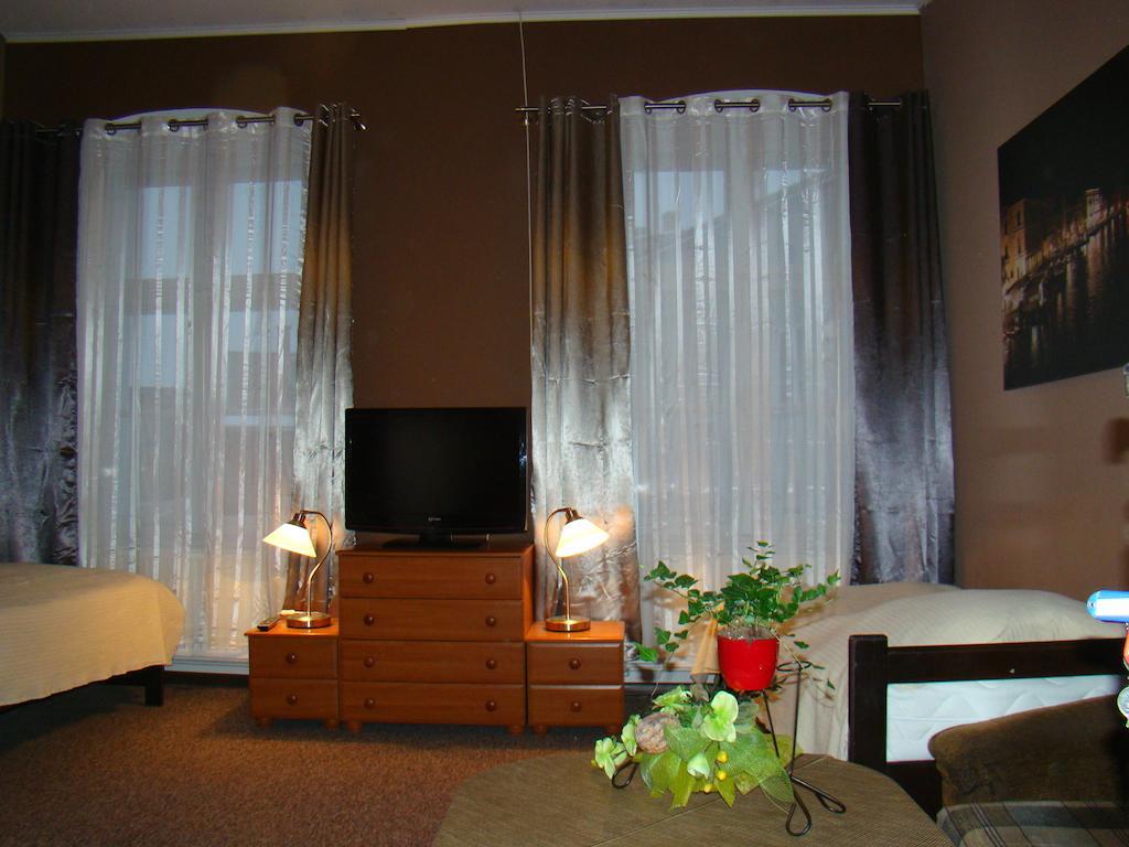 Hotel Polonia Namyslow Phòng bức ảnh