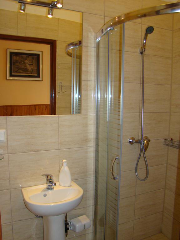 Hotel Polonia Namyslow Phòng bức ảnh