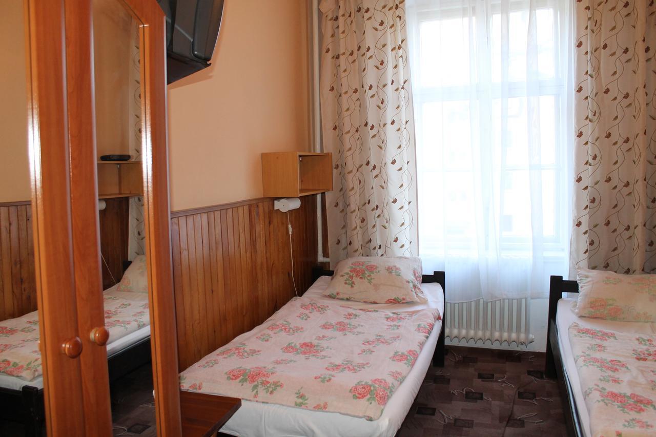 Hotel Polonia Namyslow Ngoại thất bức ảnh